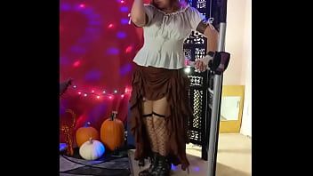 Odtwórz Halloweenowy steampunkowy taniec cipki (brudny kawałek)