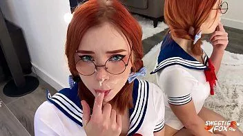 Играть Возбужденная школьница в косплее сейлор мун страстно глубоко сосет член, чтобы кончить на лицо