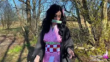 Odtwórz Nezuko lodzik, masturbacja i ostry seks analny - anime cosplay