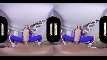 Jouer Overwatch dva xxx cosplay gamer girl pilonner la chatte en vr - plongez-vous dans le porno de réalité virtuelle !