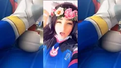 play Orgasme Intens Cosplay Cutie DVA - Pertunjukan Webcam Masturbasi Amatir