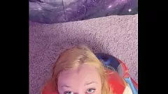 play Supereroi curvy în cosplay devine obraznic cu o jucărie uriașă - Căpitanul Marvel's Hairy Pawg Ride