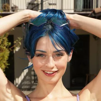 Pornoster Jewelz Blu